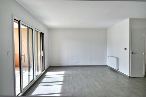 Dpt Rhône (69), à vendre DARDILLY appartement T4 de 82,44 m² - Terrain de 0