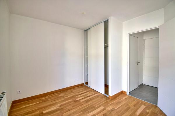 Dpt Rhône (69), à vendre DARDILLY appartement T4 de 82,44 m² - Terrain de 0