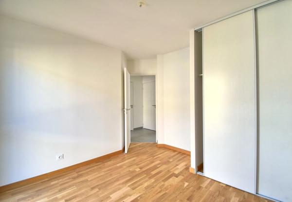 Dpt Rhône (69), à vendre DARDILLY appartement T4 de 82,44 m² - Terrain de 0