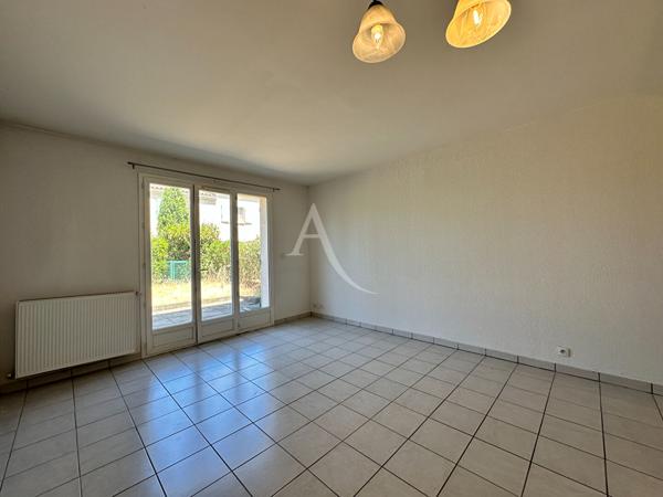 APPARTEMENT TYPE 3 AVEC TERRASSE JARDIN GARAGE CAVE VUE MONT D OR