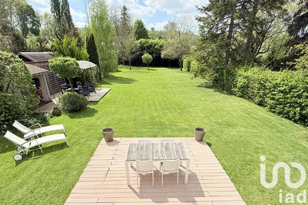 Maison à vendre 9 pièces 225 m² Soisy-sur-Seine