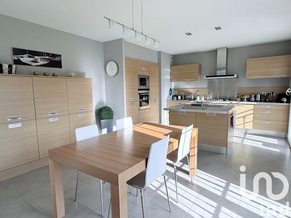 Maison à vendre 9 pièces 225 m² Soisy-sur-Seine