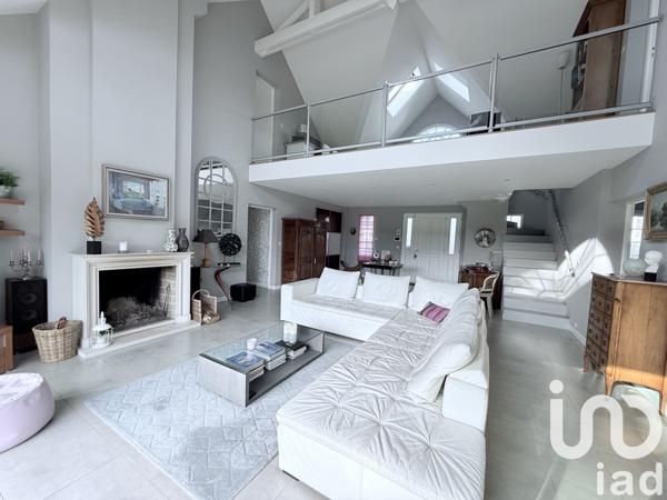 Maison à vendre 9 pièces 225 m² Soisy-sur-Seine