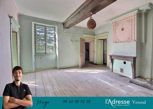 Ancien presbytère de 1731 à fort potentiel