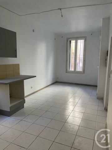 Immeuble à vendre  602 m2 ST LAURENT DE LA SALANQUE - 66