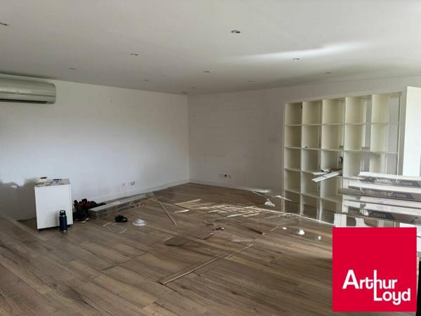 BAYONNE FORUM, Bureau Lumineux proche grands axes