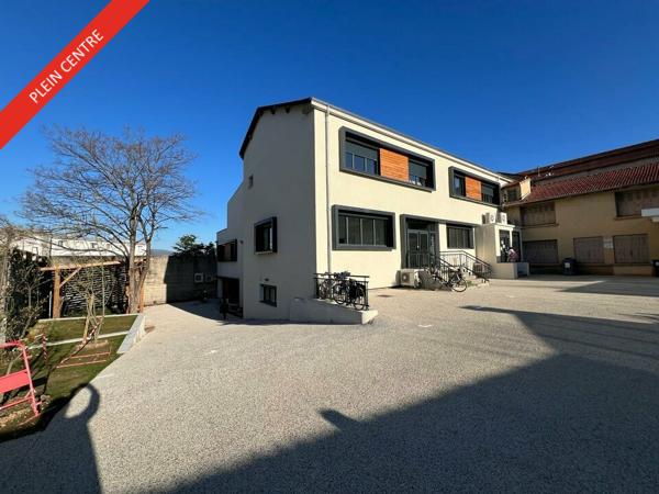 Bureaux à louer à Bourg-les-Valence rénovés avec parkings privatifs