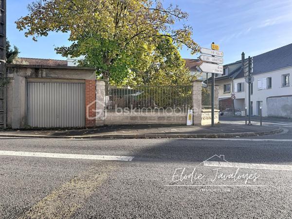 Immeuble commercial de 250 m²