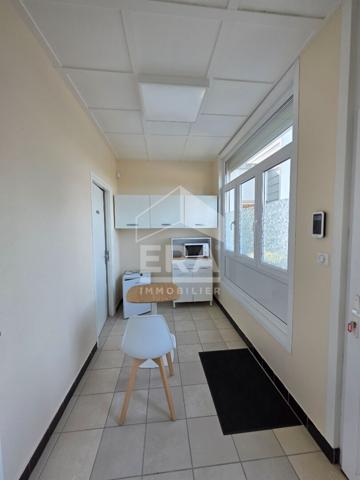 Local commercial Marquise