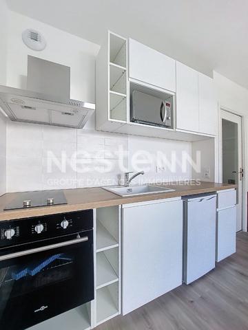 Plaisir Gâtines : Studio loué MEUBLÉ avec terrasse et parking privatif extérieur