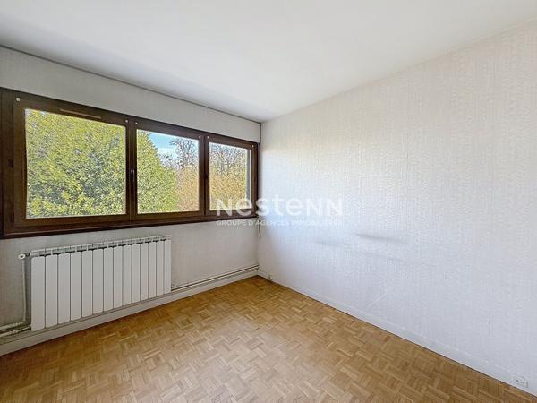 Maison  mitoyenne à Domont de 7 pièces 5 chambres d'environ 130 m² habitables avec jardin clos