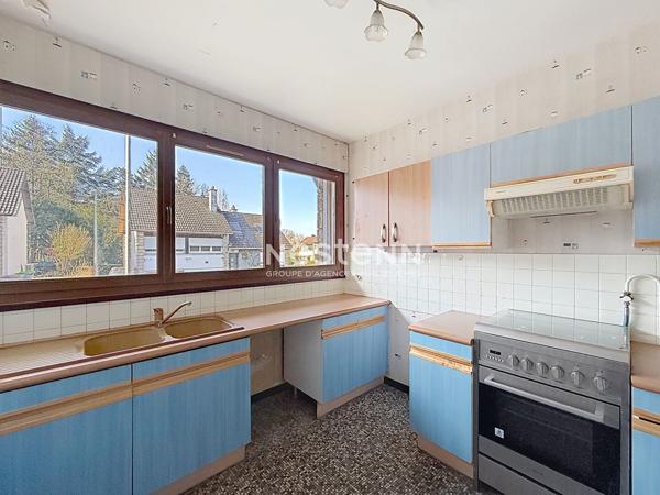 Maison  mitoyenne à Domont de 7 pièces 5 chambres d'environ 130 m² habitables avec jardin clos
