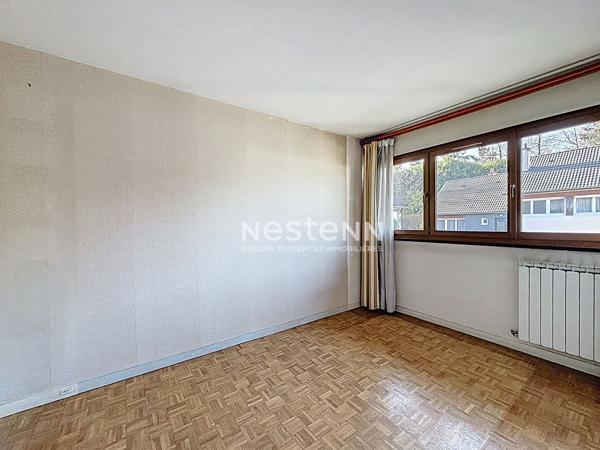 Maison  mitoyenne à Domont de 7 pièces 5 chambres d'environ 130 m² habitables avec jardin clos