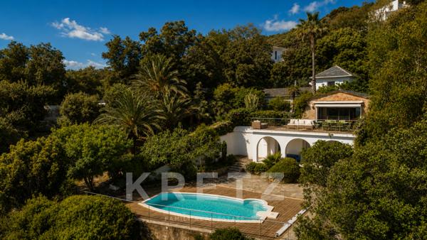 Villa Pieds dans l'eau - Piscine et crique privée