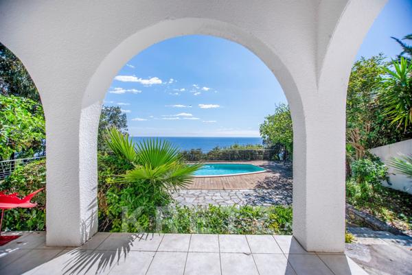 Villa Pieds dans l'eau - Piscine et crique privée