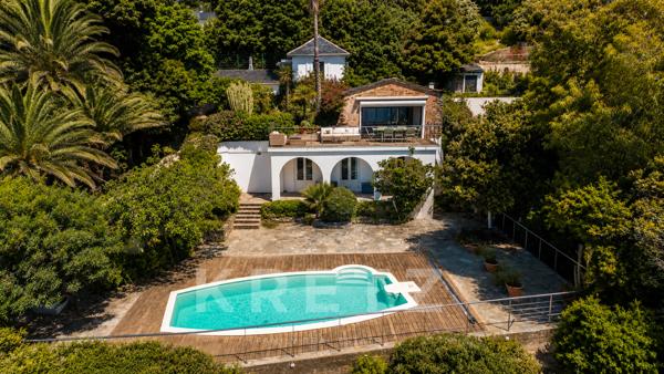 Villa Pieds dans l'eau - Piscine et crique privée