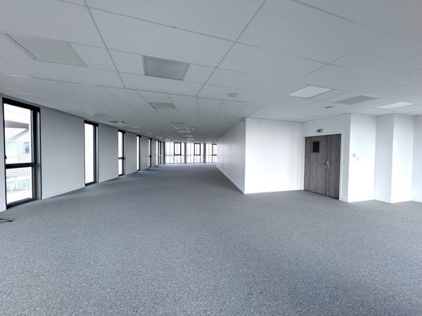 Bureaux neufs à louer à Bordeaux Euratlantique avec parking