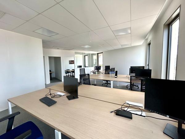Bureaux neufs à louer à Bordeaux Euratlantique avec parking