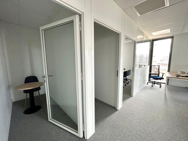 Bureaux neufs à louer à Bordeaux Euratlantique avec parking