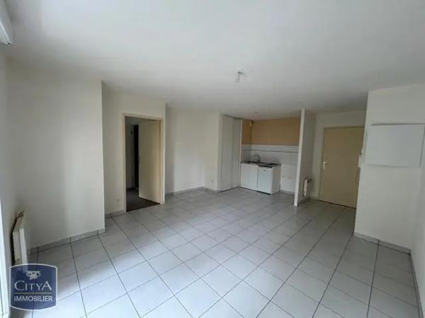 Appartement à louer 2 pièces 40.11m² Saint-Paul-lès-Dax (40990)
