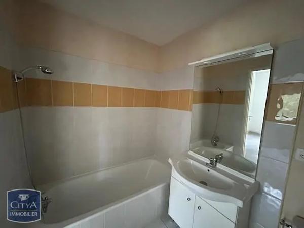 Appartement à louer 2 pièces 40.11m² Saint-Paul-lès-Dax (40990)