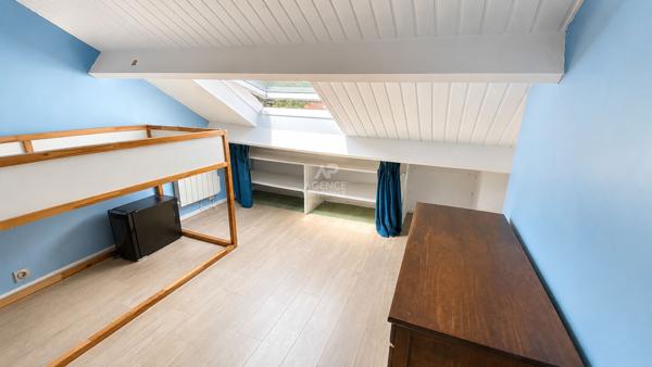 Appartement 4 pièces lumineux à vendre à Chaville 399 000 € **  - Référence  701-C