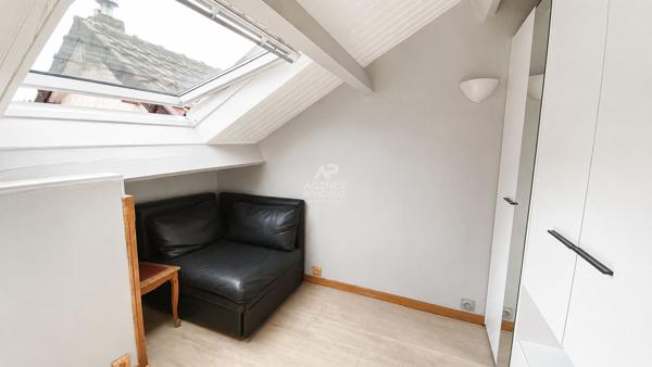 Appartement 4 pièces lumineux à vendre à Chaville 399 000 € **  - Référence  701-C