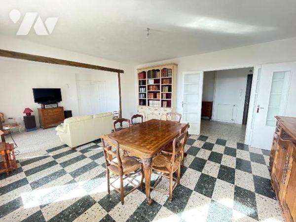 A vendre - Manosque (04) - Alpes de Haute Provence: Superbe et spacieux appartement en centre v...