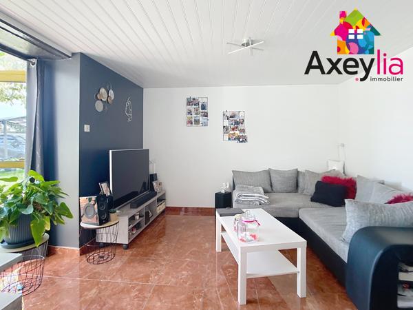 Lentigny (42155) A VENDRE - LENTIGNY - BELLE MAISON AVEC CACHET COMPRENANT DEUX CHAMBRES, GARAGE ET TERRAIN