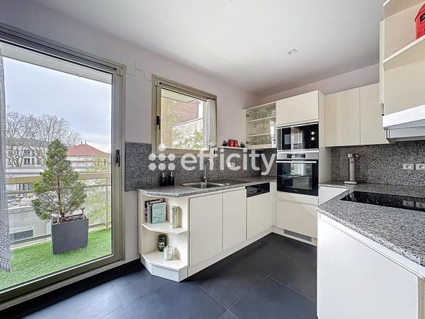 Appartement 4 pièces - 120 m² Exclusivité efficity