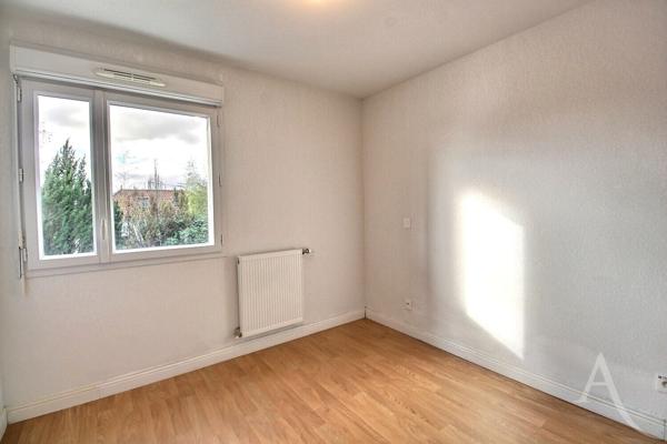 Beau 3 pièces 63.5 m² avec terrasse et 2 PK