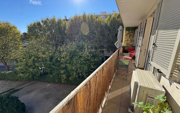 Appartement à vendre    3 pièces • 45 m2 Antibes