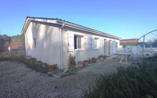 Maison à vendre    4 pièces •  Saint-Pierre-du-Mont