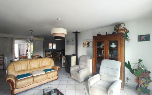 Maison à vendre    4 pièces •  Saint-Pierre-du-Mont