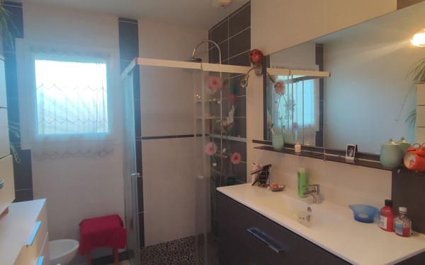 Maison à vendre    4 pièces •  Saint-Pierre-du-Mont