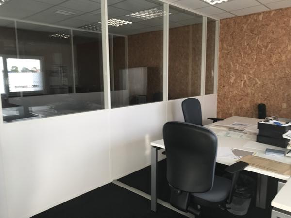 LOCATION ENTREPOT - BUREAUX - 75 m2 - PONTCHATEAU