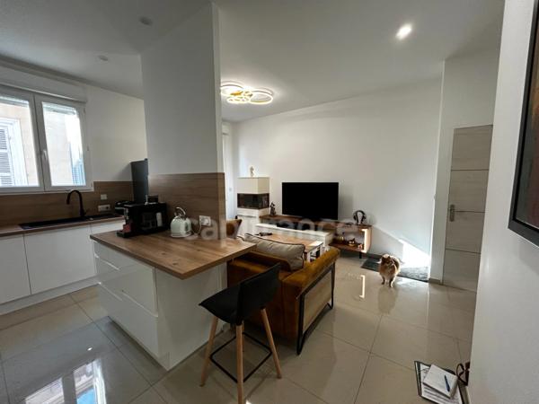 Joli T3 entièrement rénové au cœur du village de Roquevaire