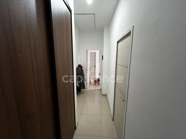 Joli T3 entièrement rénové au cœur du village de Roquevaire