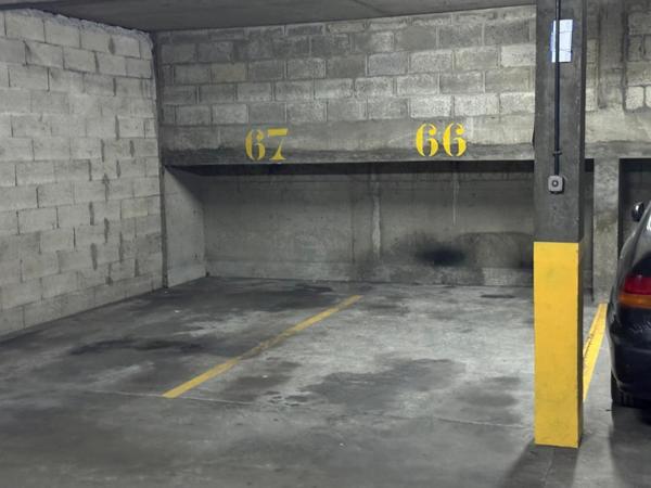 Parking intérieur à PARIS 17EME ARRONDISSEMENT (75017)