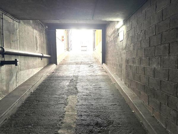 Parking intérieur à PARIS 17EME ARRONDISSEMENT (75017)