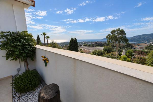 Maison Mandelieu-la-napoule 4 pièce(s) 113 m2