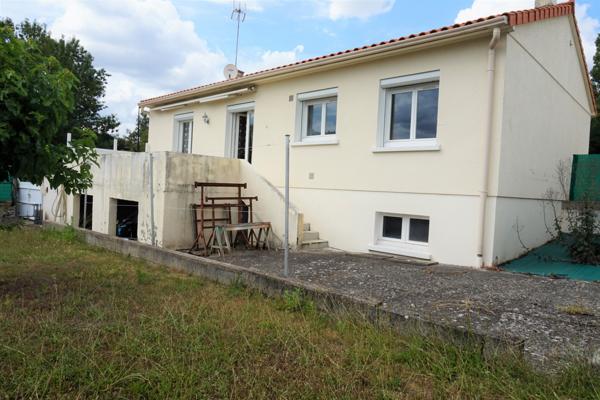 PLAIN PIED SUR SOUS SOL 3 CHAMBRES