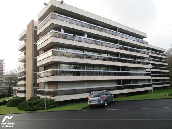 CROIX  T2  dans résidence sénior