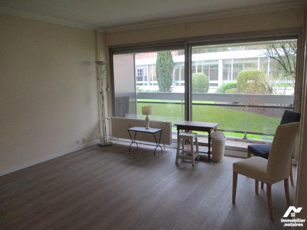 CROIX  T2  dans résidence sénior