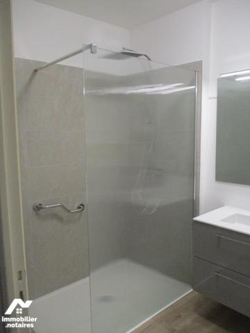 CROIX  T2  dans résidence sénior