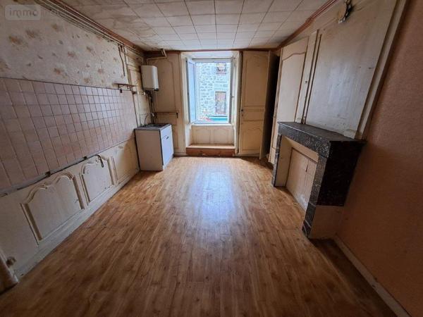 Fonds et/ou murs commerciaux à vendre à Allanche dans le Cantal (15160), ref : 044/1209