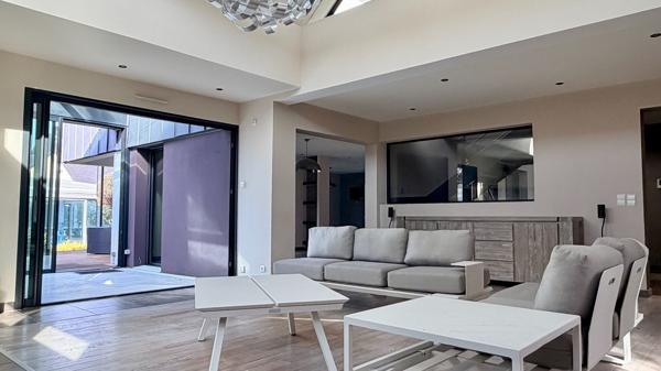 Vente Maison de luxe Guidel 9 Pièces 274 m²