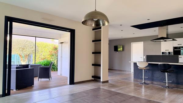 Vente Maison de luxe Guidel 9 Pièces 274 m²