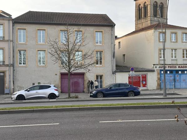 Vente                                                      Appartement
                        
                     2 pièces                      35 m2                     à Metz