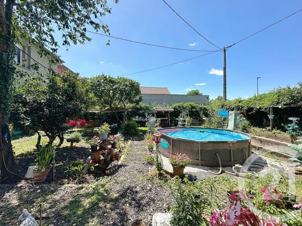 Immeuble à vendre  450 m2 SOCHAUX - 25